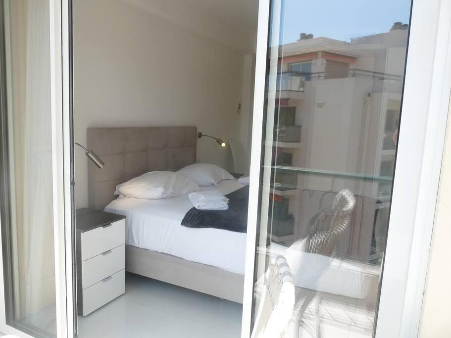 Two Bedroom Next To The Croisette In A Short Walk To The Palais Des Festivals - 1961