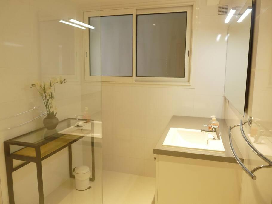 Two Bedroom Next To The Croisette In A Short Walk To The Palais Des Festivals - 1961 Appartement