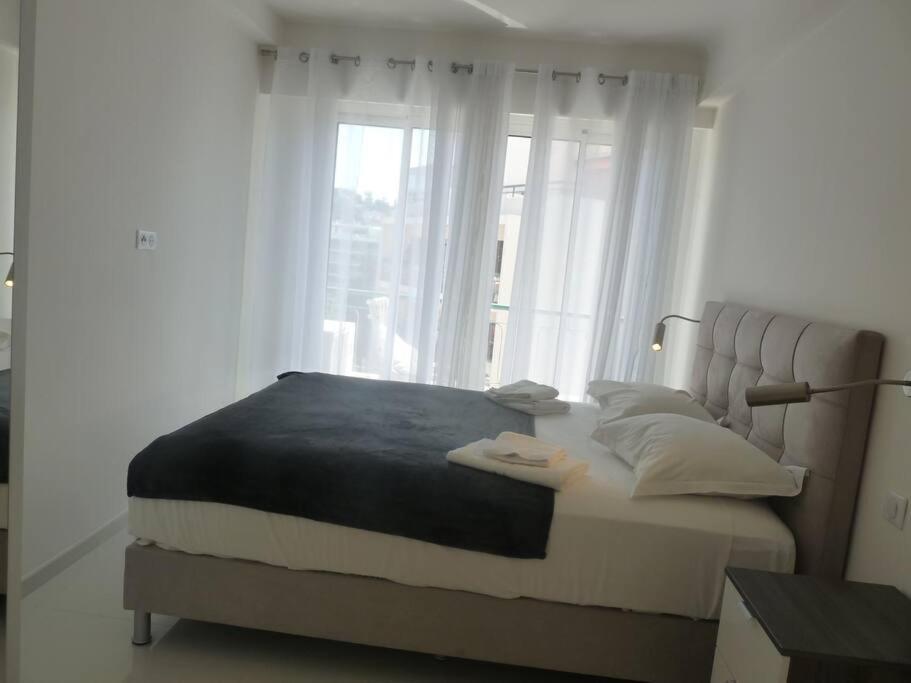 Appartement Two Bedroom Next To The Croisette In A Short Walk To The Palais Des Festivals - 1961 *